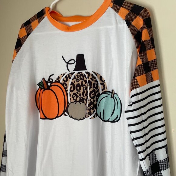 Pumpkin Graphic Raglan Top - Picture 5 of 8